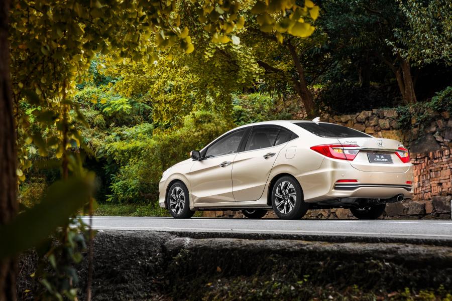  Honda Crider 2016 года  (CN) (фото 5 из 8)